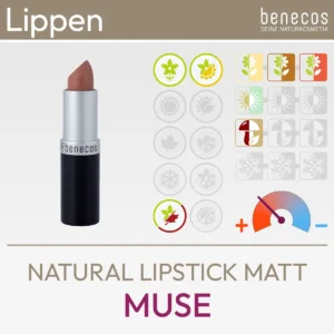 Imagen de producto de la Barra de Labios Natural Matt Muse de la marca benecos que consiste en una imagen de producto y un resumen de los símbolos de Komood a qué tipos de color del sistema de 10 y 12 tipos de color se ajusta especialmente bien esta barra de labios en términos de color. Producto de la tienda komood.shop.